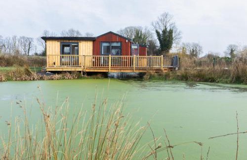 Portarlington Other | Red Sheds Cabin 'Herons Den'