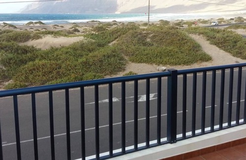 Caleta de Famara Hostel | Red Star Surf - Hostel