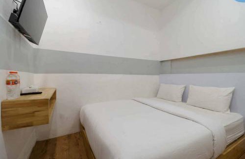 Medan House | RedDoorz at Jotel Guest House Medan