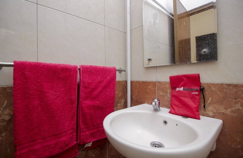 Manado Hotel | RedDoorz near RSUP Prof. Kandou Manado