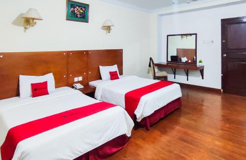 Muaro Hotel | RedDoorz Plus at Hotel Bukik Gadang Sijunjung