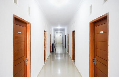 Mamuju House | RedDoorz Plus at Hotel Lestari Karema Mamuju