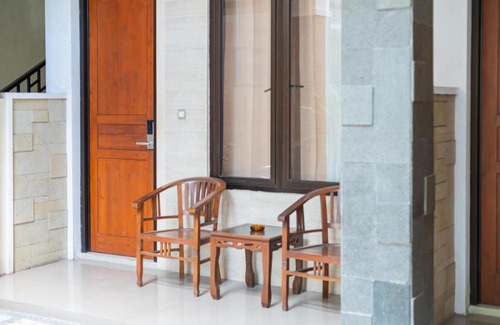 Bojonegoro Hotel | RedDoorz Plus Syariah @ Jalan Dokter Wahidin Bojonegoro