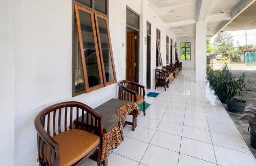 Manna Hotel | RedDoorz Seven 71 One