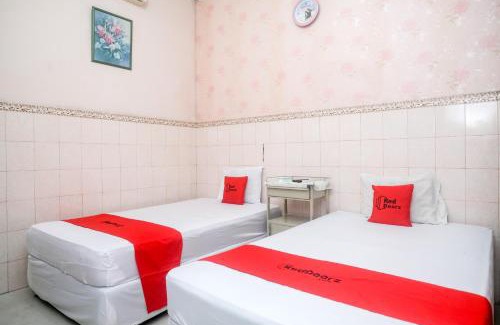 Klaten Hotel | RedDoorz Syariah at Griya Raharja Klaten