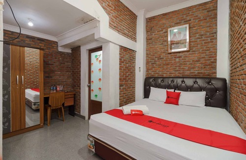 Pematangsiantar Hotel | RedDoorz Syariah near Jalan Asahan Pematang Siantar