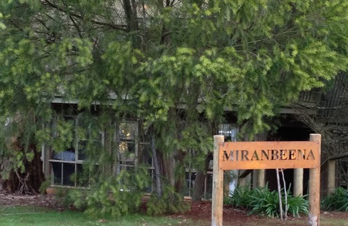 Seville Cottage | Redlands Seville - Miranbeena