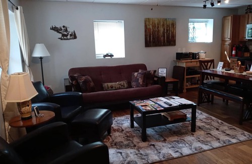 Beech Mountain Cabin | Reduced%30+daysBchMTN/2BR/2BthClean/Comfort/sleeps5/Wifi/Cable/2mi2rsrt🧑‍🎄⛷️🦃