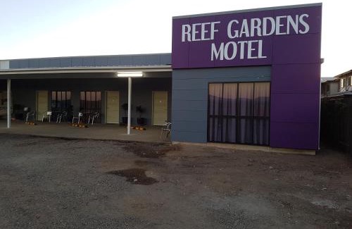 Proserpine Hotel | Reef Gardens Motel