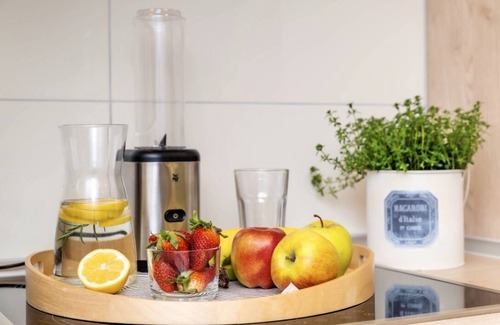 Bosbull Apartment | Reetdachhaus Bosbüll Huus Fewo - Nordisch Jung