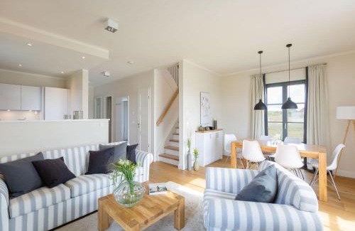 Kreptitz House | Reetland am Meer - Premium Reetdachvilla mit 2 Schlafzimmern, Sauna und Kamin E11