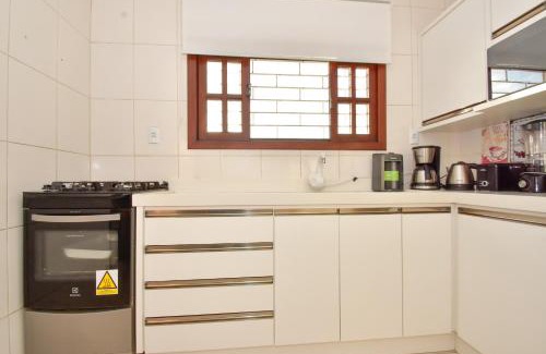 Sao Joao do Rio Vermelho House | Refúgio aconchegante entre o mar e natureza N1804