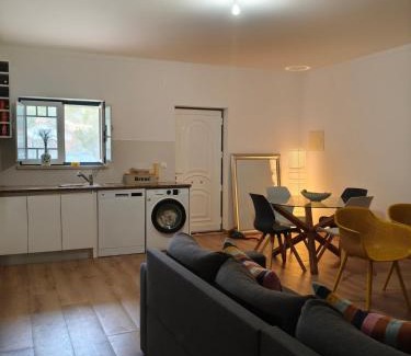 Cadaval Apartment | Refúgio com Piscina no Sopé da Serra de Montejunto