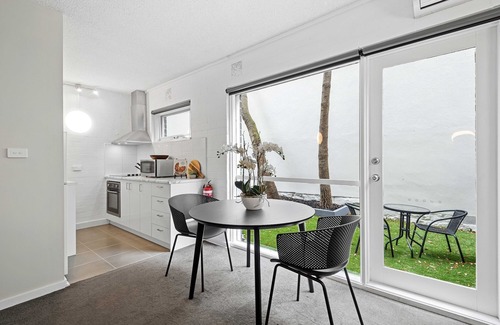 Parkville Apartment | Refined 1-Bed Apartment with Garden Access