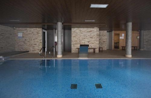 Panticosa Apartment | Refugio del Roble by BeValle