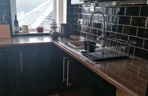 Girvan Apartment | Refurbished 2 bedroom flat in central Girvan