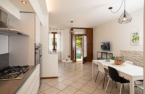 Calmasino Ski Chalet | Regarda - "Townhouse 71" with 2 bedrooms, 2 bathrooms, wifi, airco