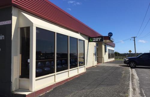 Strahan Resort | Regatta Point Tavern & Holiday Villas