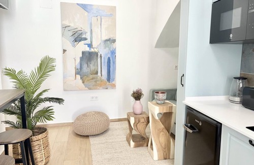 San Pedro Apartment | Regina's Corner by Cordoba Cool Homes