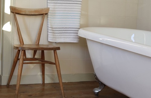 Alvaiazere Other | Relax and unwind in this stylish Portuguese Farmhouse.