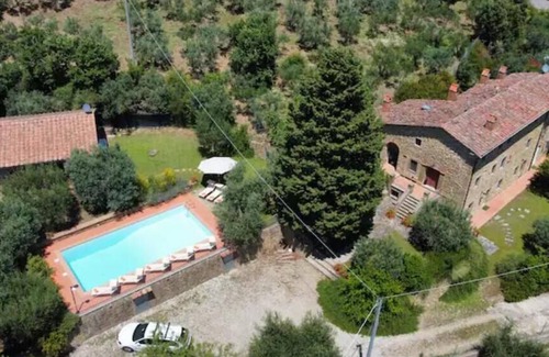 Pieve di Chio Villa | Relax at our Tuscan Villa near historic center
