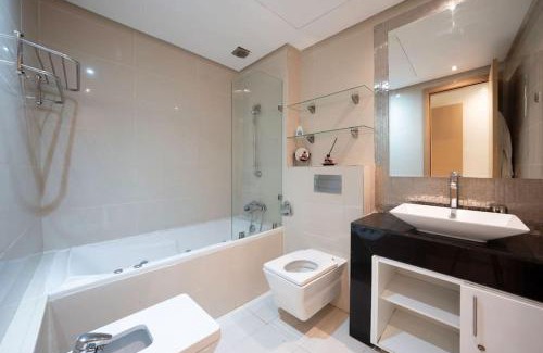 Menara Apartment | Relax Front Of Pool-Golf-Atlas