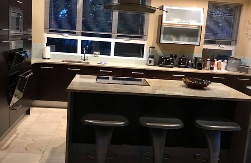 Cahore House | Relax in a luxury countryside retreat, just 5 minutes from a huge sandy beach.