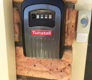 Devonport House | RELAX on Ronald Street