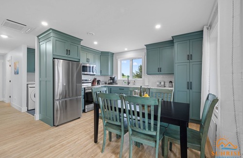 Little Pond Cottage | Relax, Recharge, & Rejuvenate at Sunrise Retreat