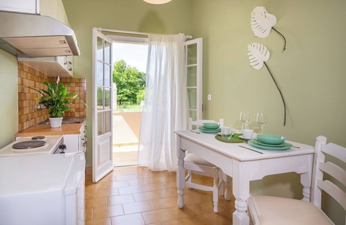 Roda Apartment | Relax Studios EVEXIA - ground floor studio