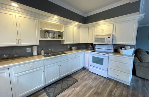 Beaver Harbour House | Relax with the whole family at this peaceful place to stay