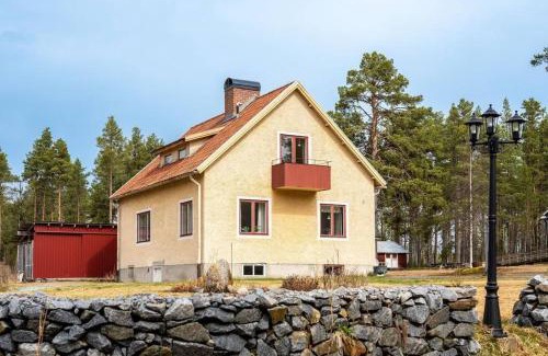 Asele Municipality House | Relaxation with a lake view