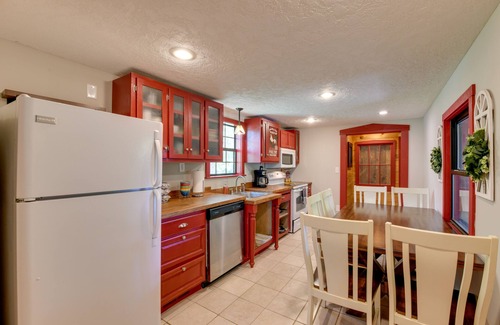 Deerfoot Park Estates Cabin | Relaxing Cosby Cabin w/Fire Pit & Covered Porch!