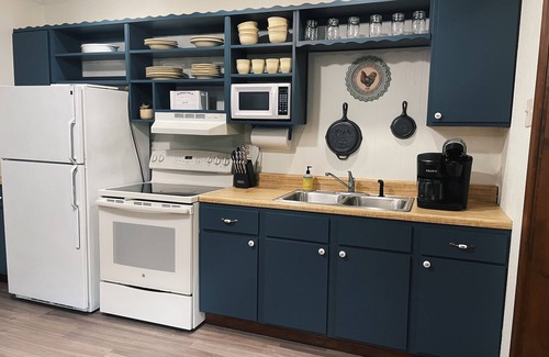 Canton House | Relaxing country cabin near the Blue Ridge Parkway