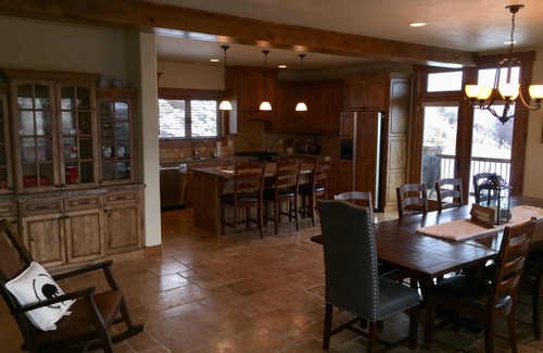 Eden House | Relaxing Eden Getaway Close To Wolf Creek, Pineview Reservoir, And 3 Ski Resorts