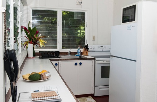 Hana Apartment | Relaxing home away from home- honeymoon friendly