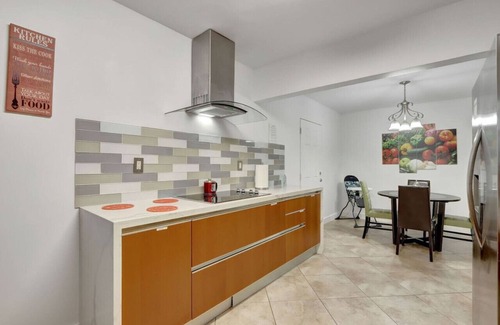 Pembroke Pines House | Relaxing Retreat 2BR Oasis w/Pool and Outdoor BBQ