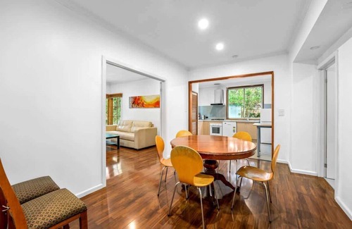 Ringwood House | Relaxing Ringwood Getaway near Mullum Mullum Trail