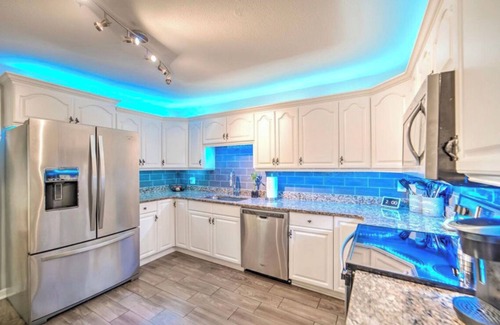 Culbreath Heights House | Relaxing SouthTampa Home Pool/Hottub