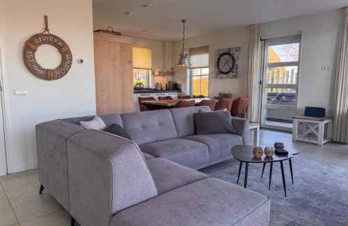 Delfstrahuizen Villa | Relaxing Villa with Fireplace