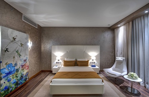 Al Ruwais Hotel | Remal Hotel