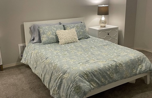 Stadium District Apartment | Remodeled Stadium District MIL 3