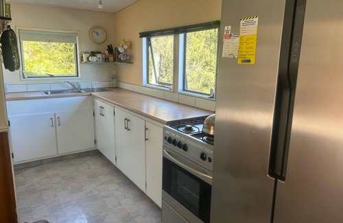 Saint Omer House | Remote Pelorus Sound Kiwi Bach on the Beach with Great Views