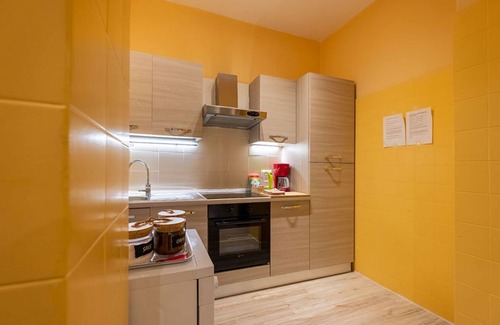 Brenzone sul Garda Apartment | Renovated flat, Aircon, lake view, double shower