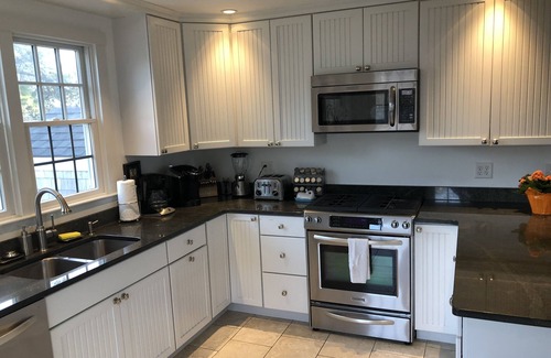 Nantucket Town House | Renovated Home For Family or Large Group!