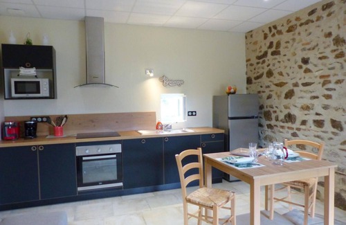 Cressanges Cottage | Renovated house with SPA and games
