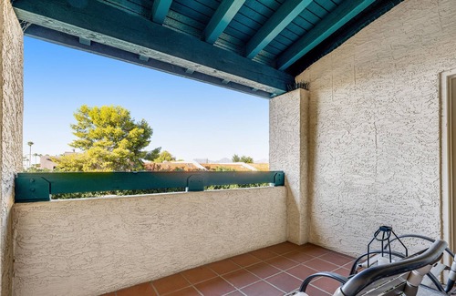 Sands Scottsdale Townhouse One Condo | Renovated Second-Floor Suite w/Fast WiFi, Shared Pool, Washer/Dryer, Central AC