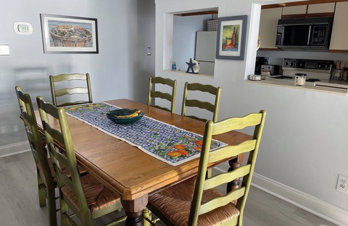Ocean City Condo | Renovated top floor 3 BR 2 BA oceanfront condo at 130th Street in Ocean City, MD