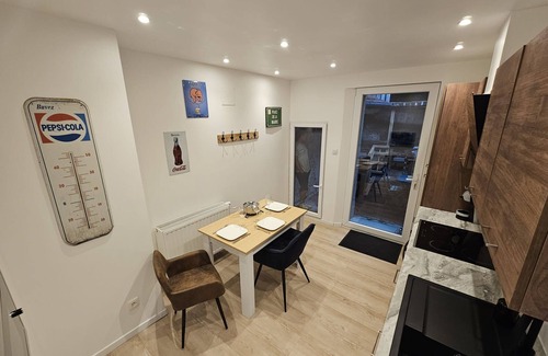 Epinal Cottage | Renovated townhouse with private garage in Épinal