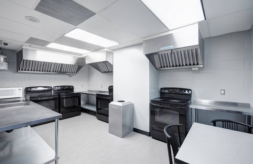 Hillcrest Village Apartment | Residence & Conference Centre - Toronto